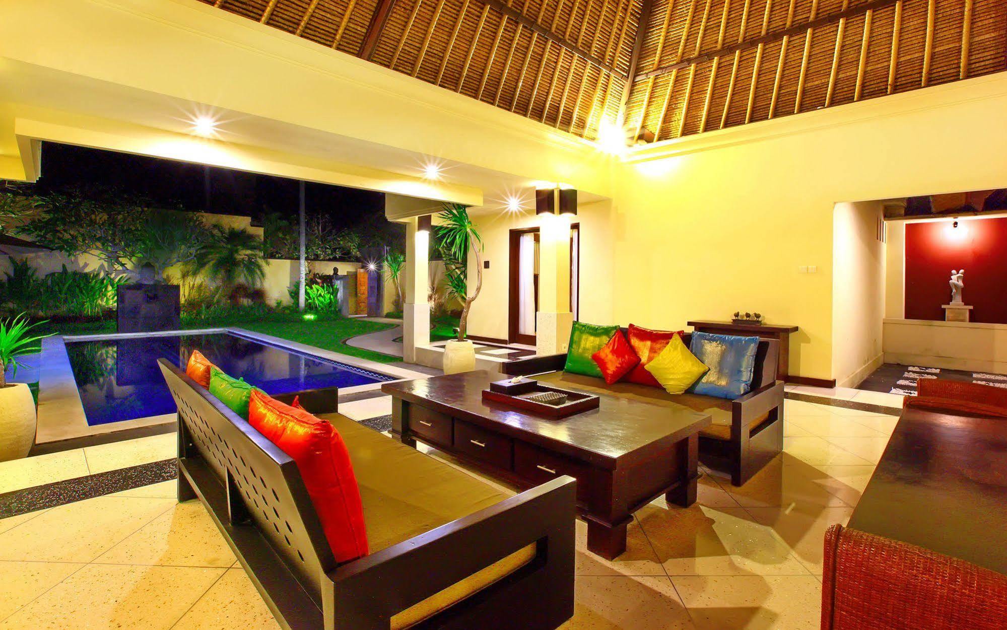 Mutiara Jimbaran Villas Kuta Selatan エクステリア 写真