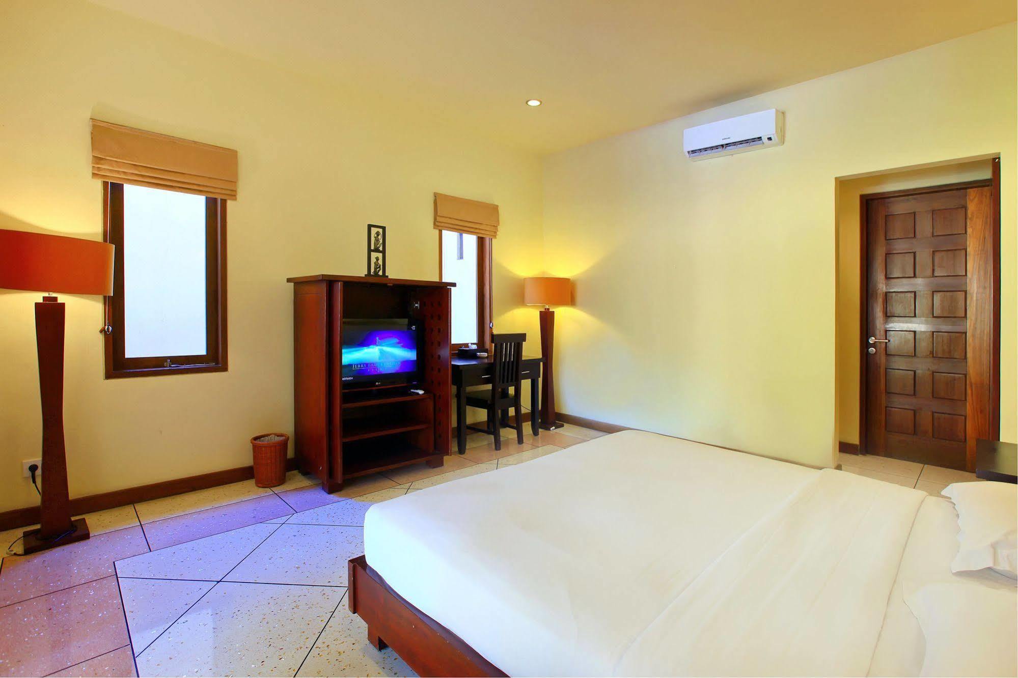 Mutiara Jimbaran Villas Kuta Selatan エクステリア 写真